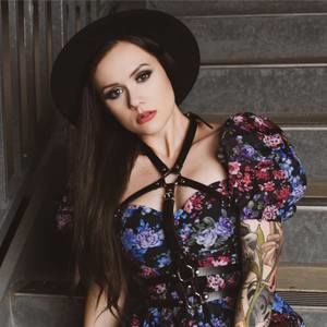 Meet your Posher, Kat